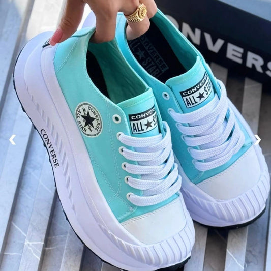 👑LOS TENIS QUE ESTÁBAS ESPERANDO ✨ - “Para quien siempre está ahí… hoy es su turno de brillar.”