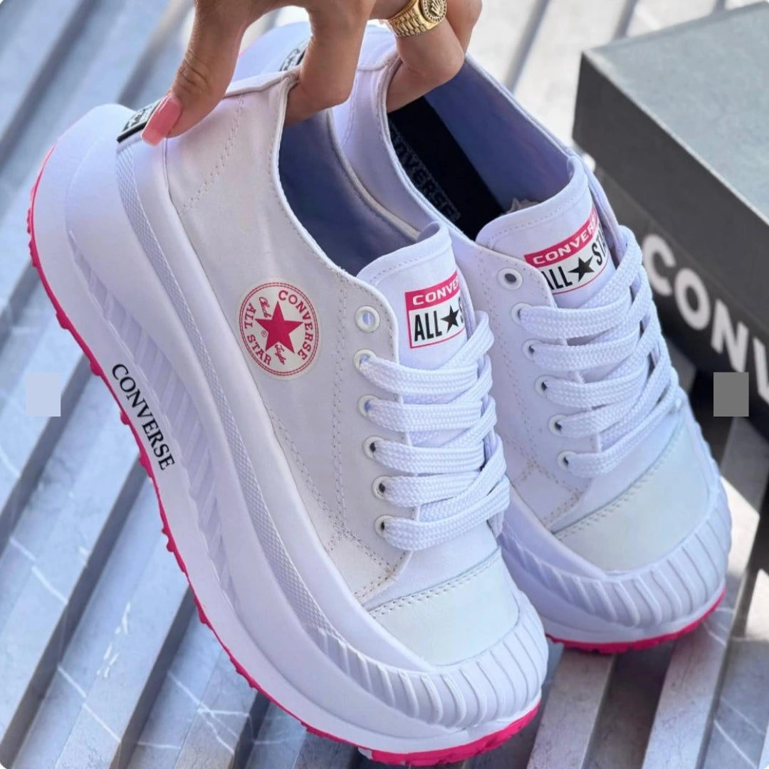 👑LOS TENIS QUE ESTÁBAS ESPERANDO ✨ - “Para quien siempre está ahí… hoy es su turno de brillar.”