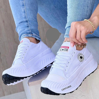 👑LOS TENIS QUE ESTÁBAS ESPERANDO ✨ - “Para quien siempre está ahí… hoy es su turno de brillar.”